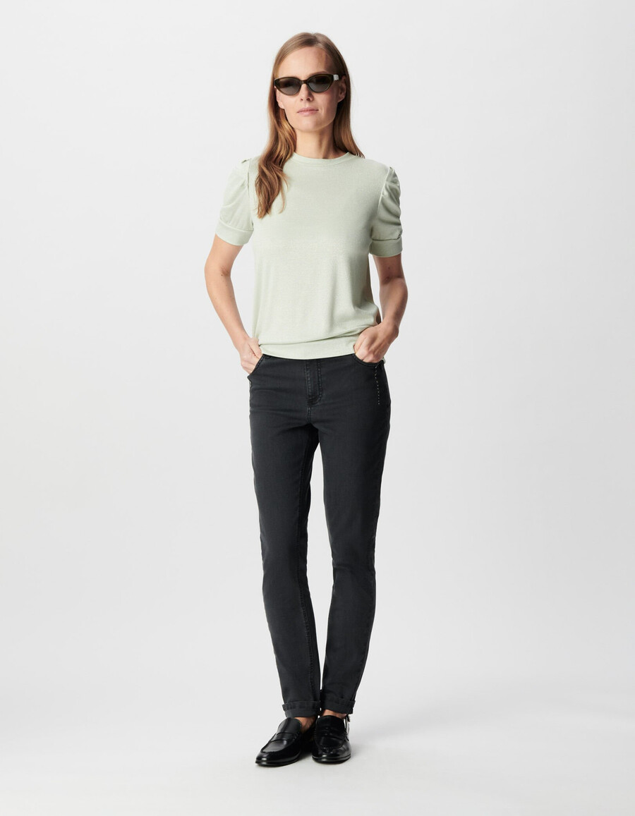 graue hochgeschnittene slim-jeans mit nietenbesatz von nina women