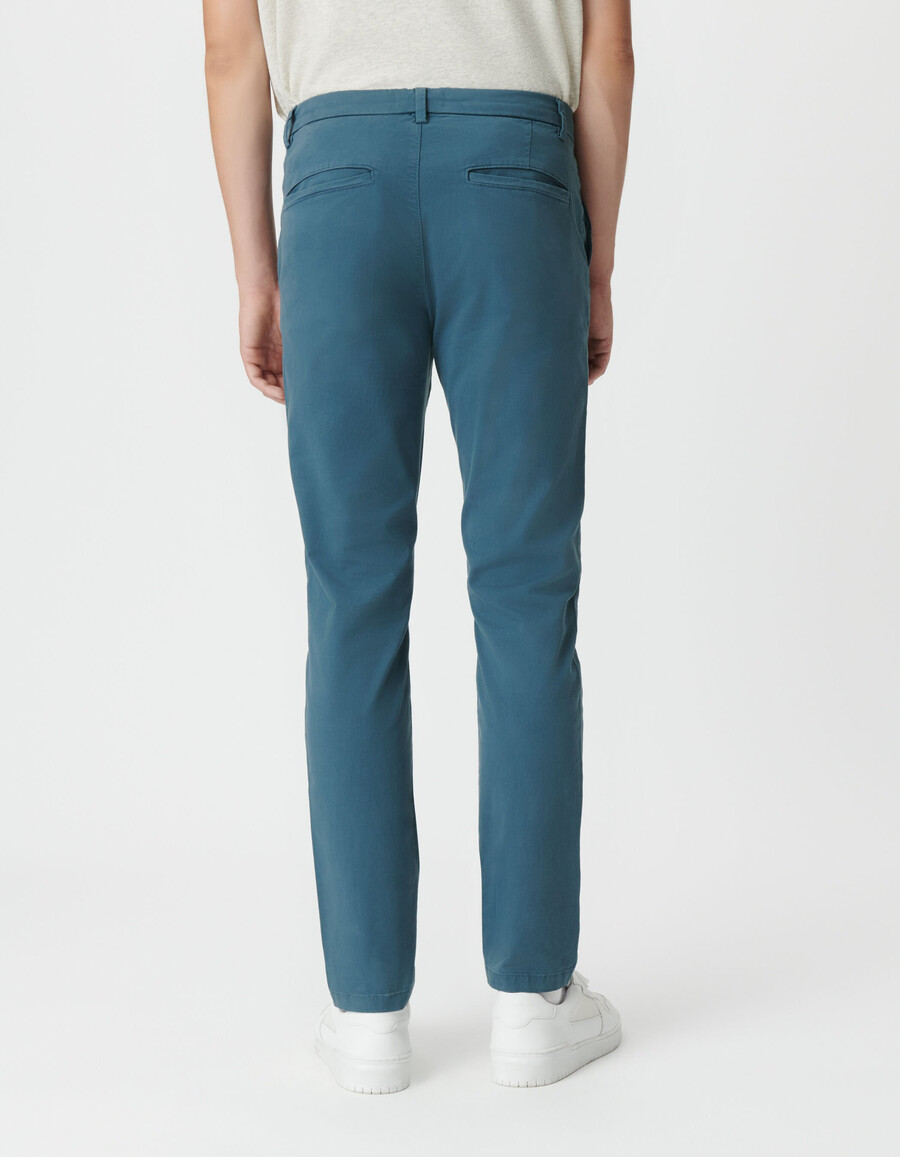 herren-chinos in grau und blau schmal geschnitten