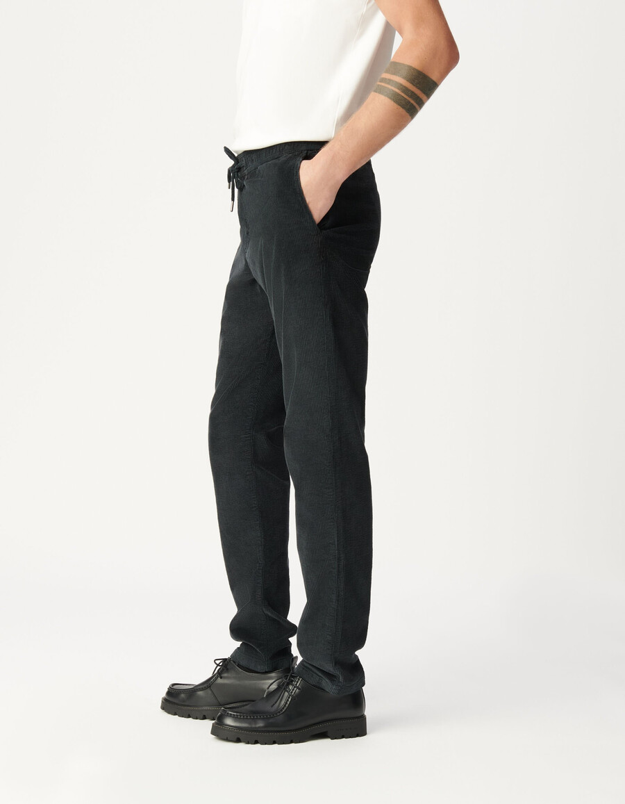 graue cord-jogginghose für herren