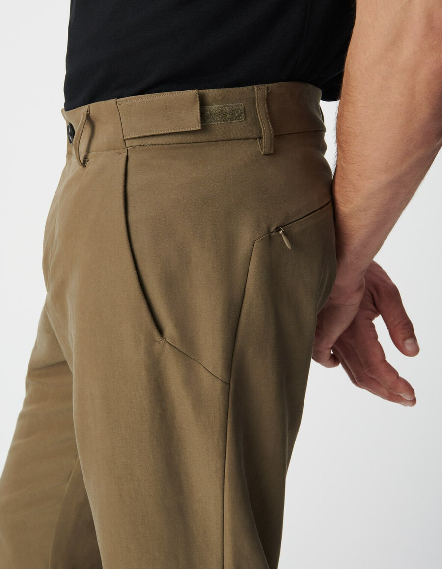 khakifarbene jogginghose für herren mit kordelzug pflegeleicht