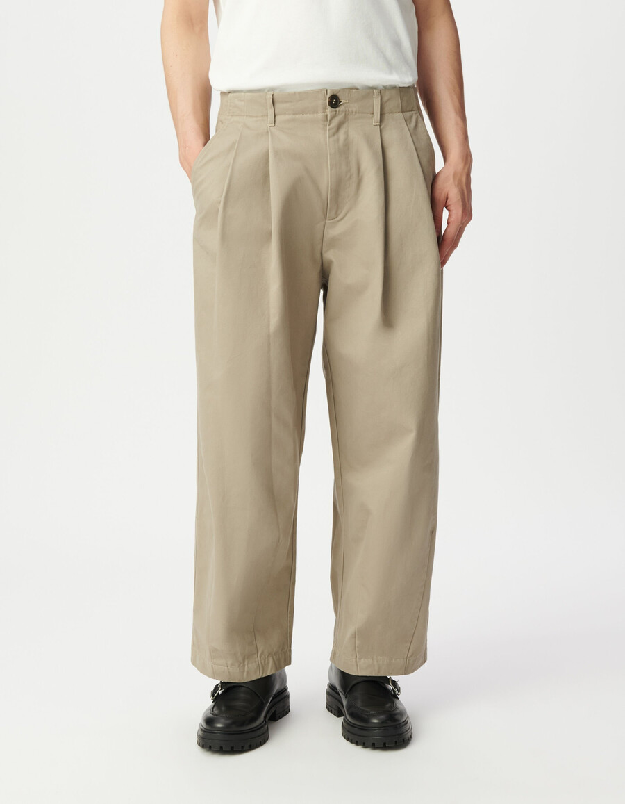 beige herrenhose mit lockerer passform