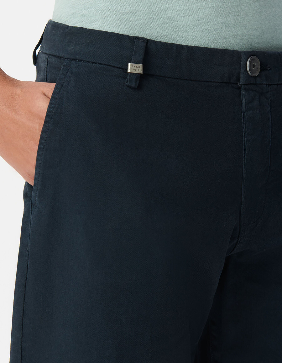 marineblaue chino-bermuda-shorts für herren